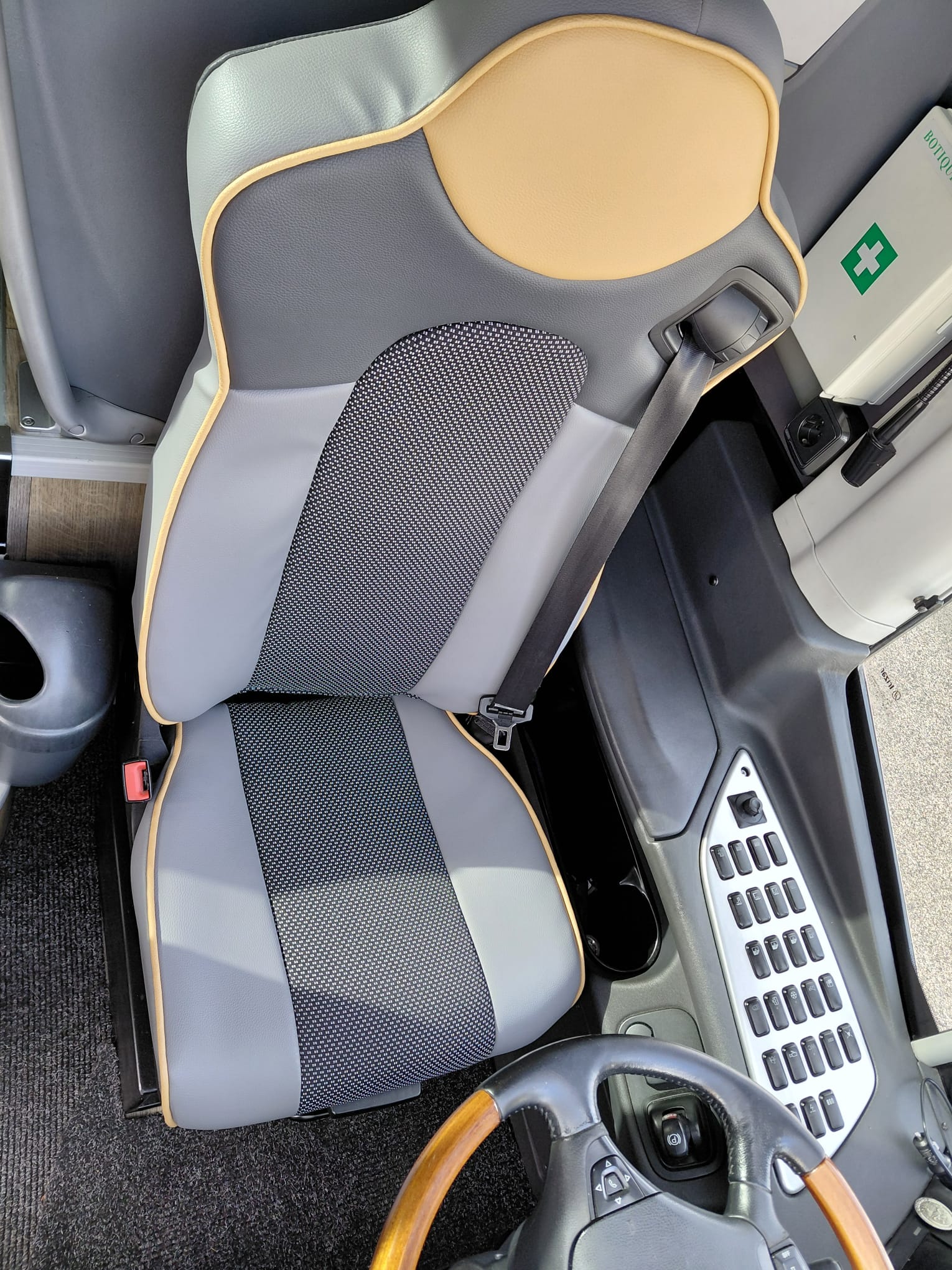 Interior 5 - Scania Irizar i6